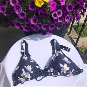 NWT Change Floral Triangle Bikini Top